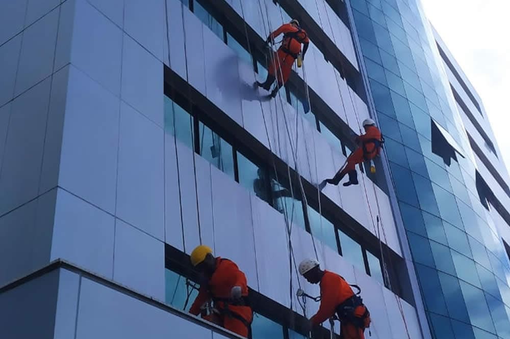 sg-alpinismo-industrial-pontos-de-ancoragem-trabalho-em-altura-revitalizacao-predial (2)