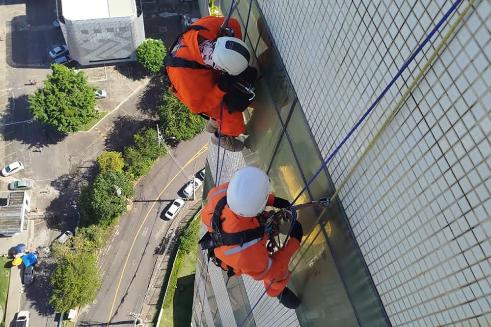 sg-alpinismo-industrial-pontos-de-ancoragem-trabalho-em-altura-revitalizacao-predial (3)